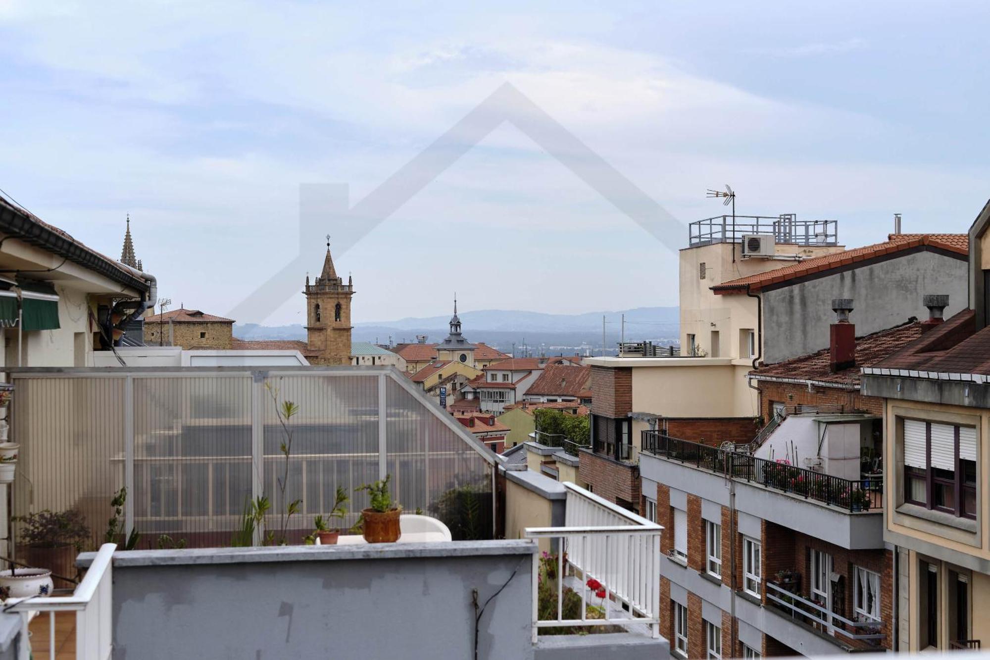 Atico Quintana I - Con Terraza, Vistas A La Ciudad, En El Centro, Con Wifi Y Garaje Apartamento Oviedo Exterior foto